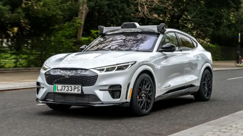 ഡ്രൈവറില്ലാതെ ഓടുന്ന ടാക്സികളുമായി ഊബര്‍