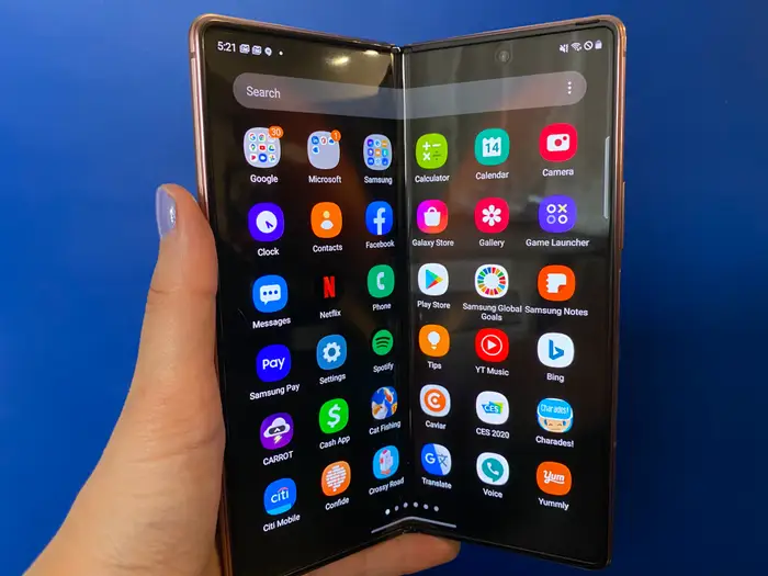 വൈഡ് ഫോള്‍ഡ് മൊബൈല്‍ പുറത്തിറക്കാന്‍ സാംസങ്